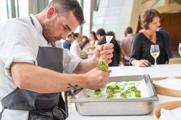 Gugg-Food-World-18-highligh