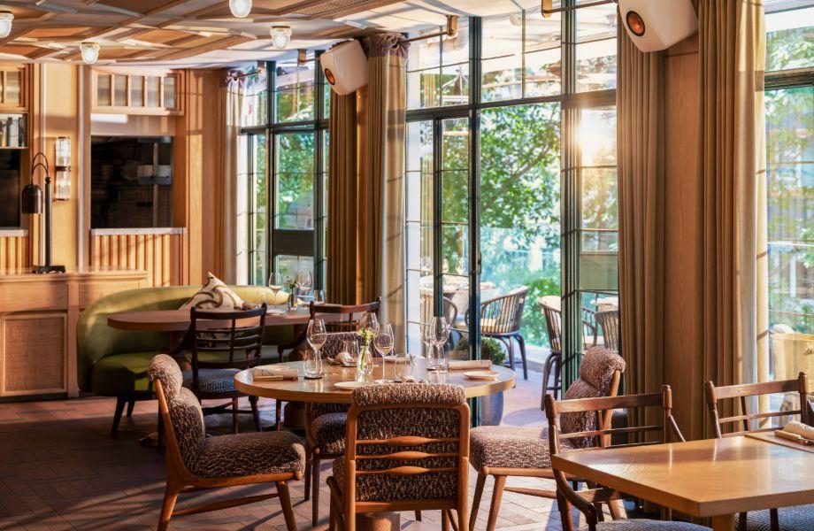 Louise-Hong-Kong-China-2 Louise-Hong-Kong-China-2