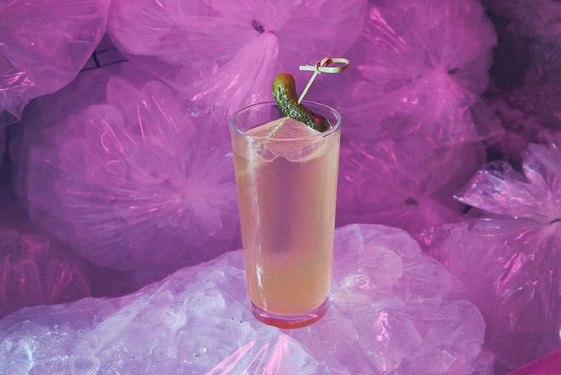 W50BB23-AoH-cocktail