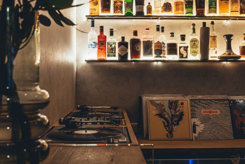 W50BB24-aoh-Caretaker_s Cottage - Interior Alt